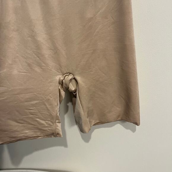 Spanx Bodysuit Power Conceal-Her Mid-Thigh Open Bust Beige Plus Size 1X - Picture 5 of 5